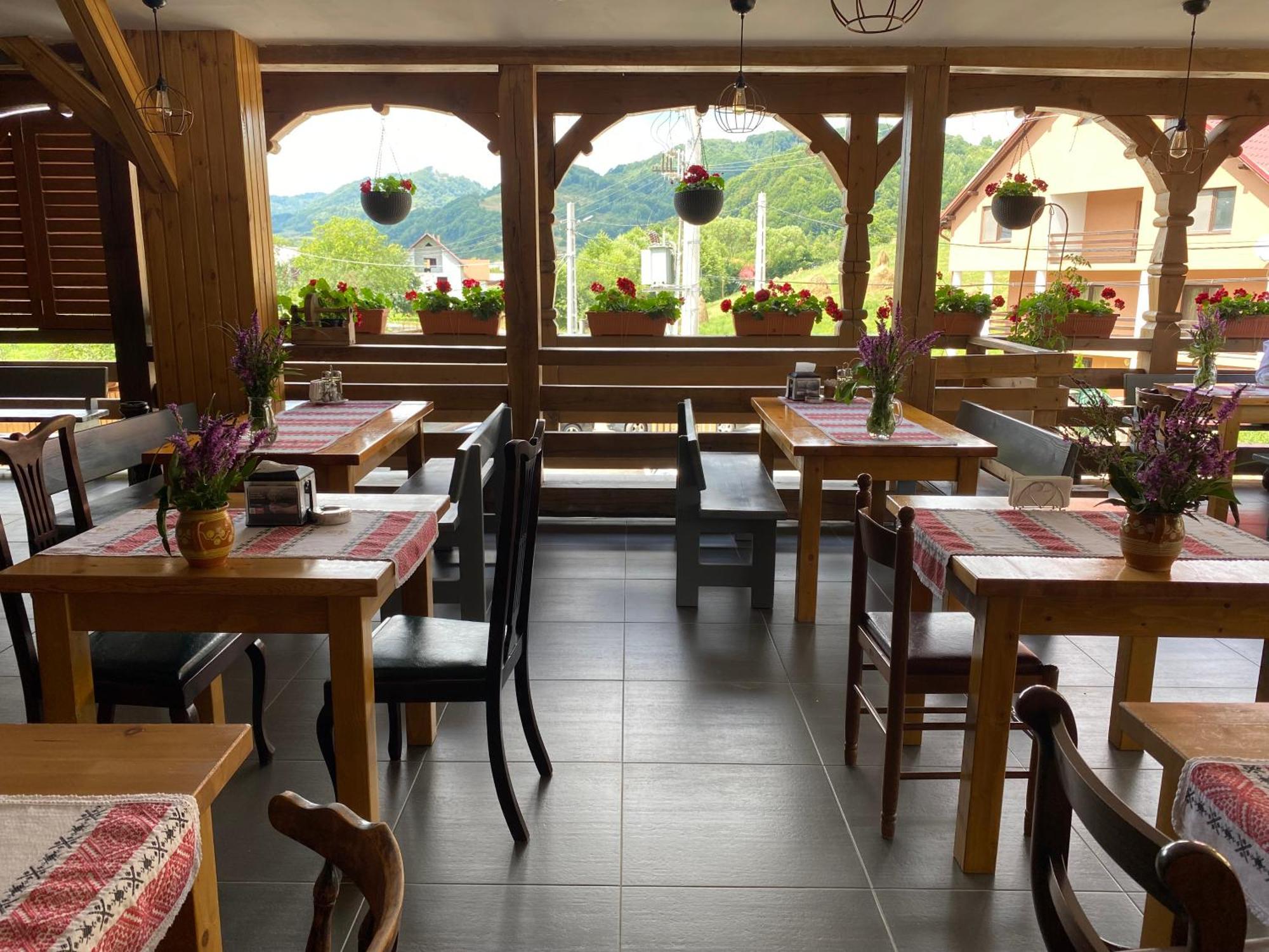 Podina Resort Ungureni  Esterno foto